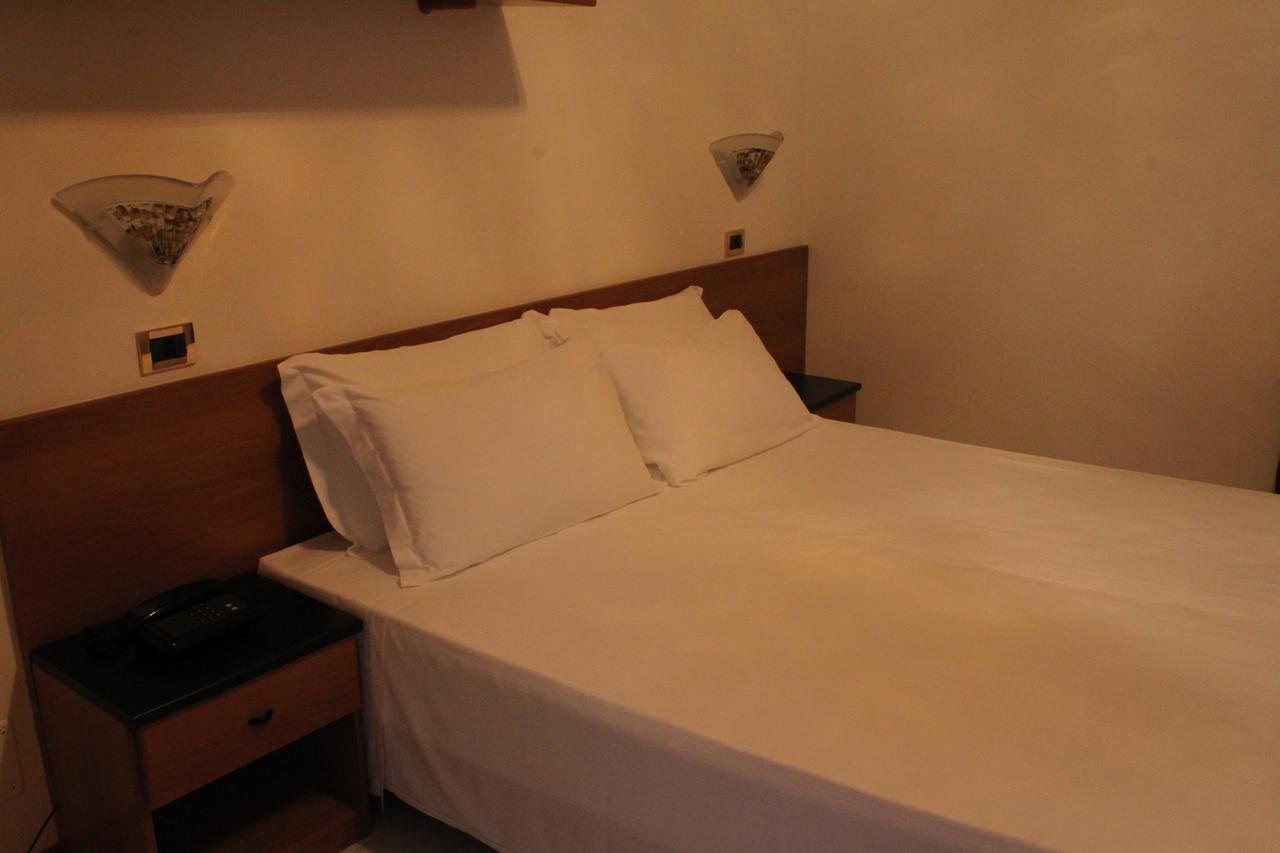 Street Hotel Comacchio Cameră foto